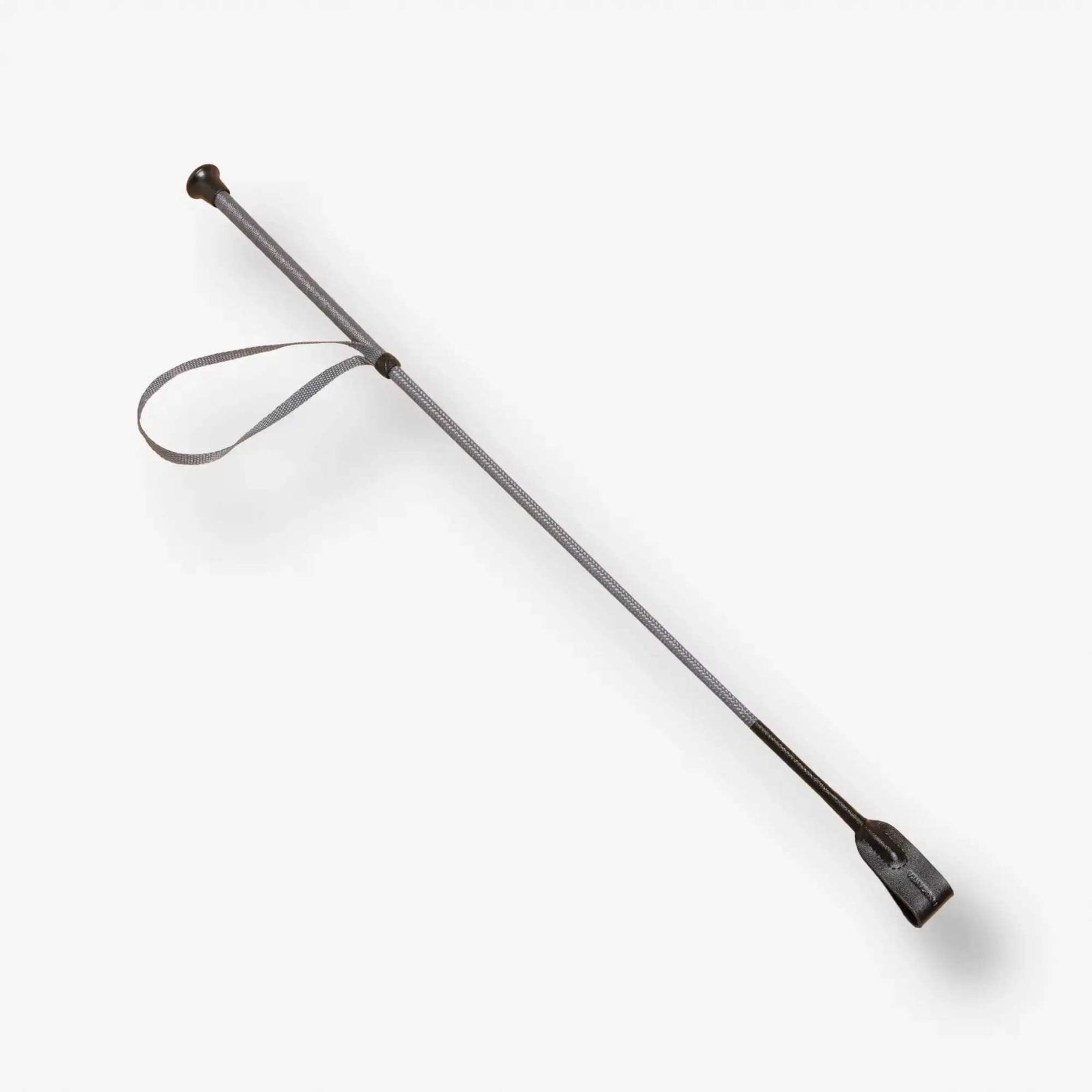 Cravache tressée grise 69 cm pour cavalier débutant, équipement équitation disponible en livraison au Maroc.
